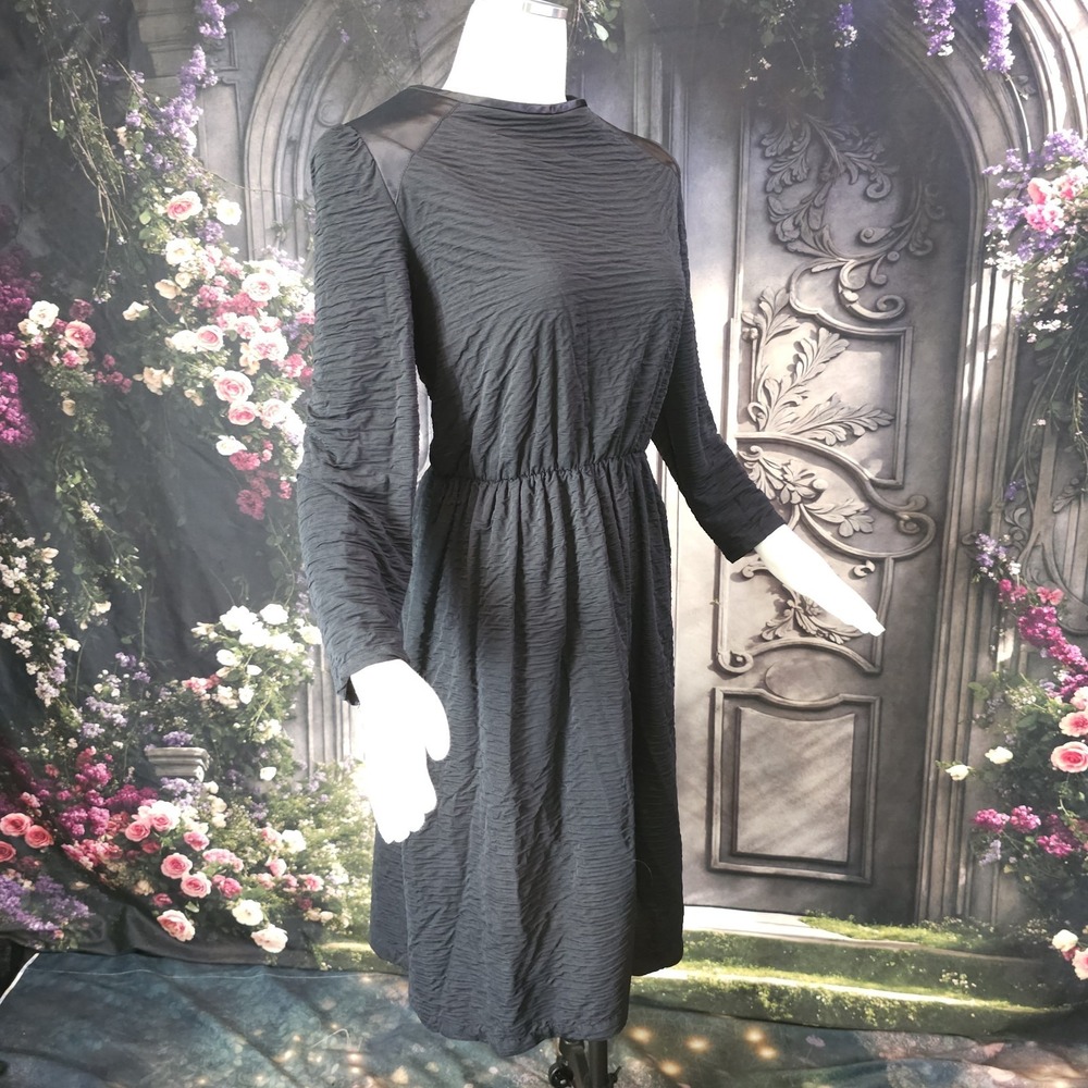 Vintage 1970s Black Dress Textured Fabric‎ Satin Shoulders Long Sleeves